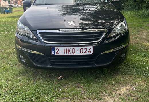 Peugeot 1.2 PureTech Style STT