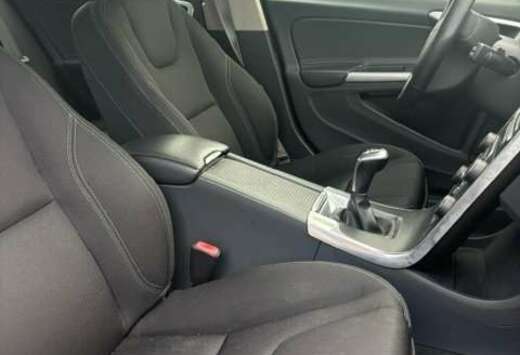 Volvo V60 D2 kinetic