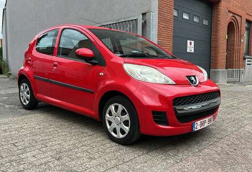 Peugeot 107 1.0i Active 12 mois de garantie