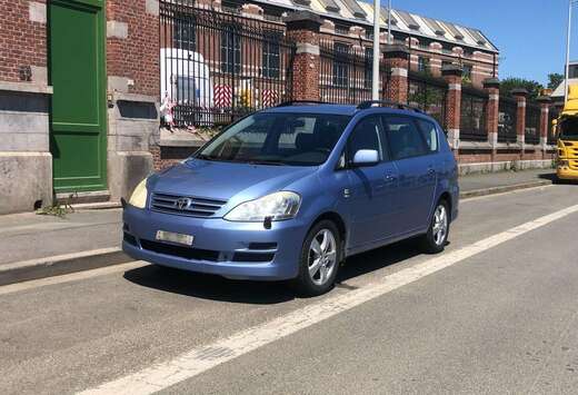 Toyota Avensis Verso 2.0i VVT-i 16v D4 Linea Sol 7pl.
