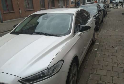 Ford 2.0 Hybrid Start-Stopp CVT Vignale