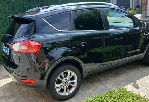 Ford Kuga 2.0 TDCi 2x4 Titanium