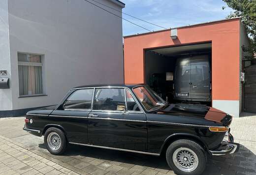 BMW BMW 1602 uit 1972 prachtig gerestaureerd, roundie