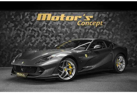 Ferrari Superfast 6.5 V12 - GRIGIO SILVERSTONE