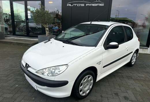 Peugeot 1.4 i Benzine 75pk 1 er prop