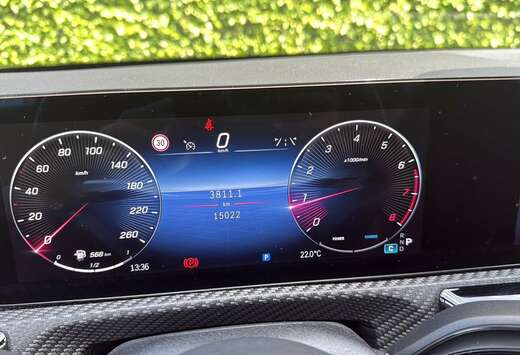 Mercedes-Benz Shooting Brake 7G-DCT Entry