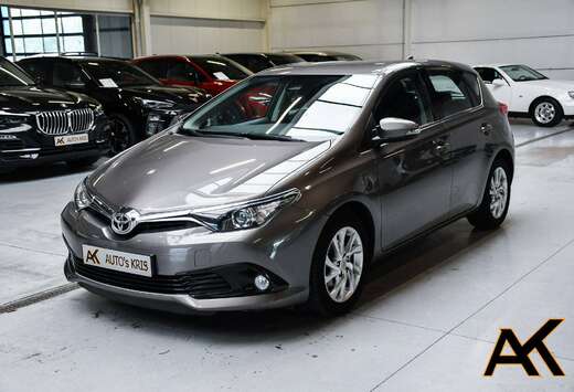 Toyota Auris 1.33i VVT-i Comfort - BLUETOOTH / CAMERA ...