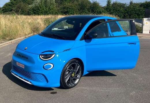 Abarth e-500 42 kWh Scorpionissima Scorpionissima