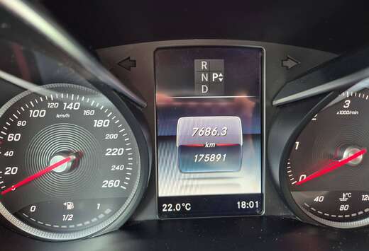 Mercedes-Benz V 220 d 4-Matic LWB