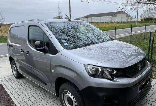 Peugeot 1.2 PureTech L1 Light Pro S/S(EU6.3)