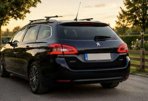 Peugeot SW 1.2 PureTech Allure STT