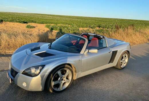 Opel Speedster 2.2i SE 16v Limited Edition