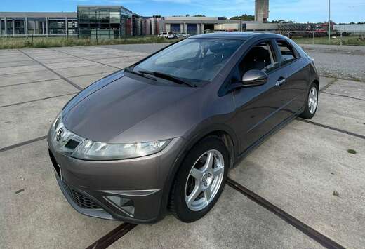Honda Civic 1.4i