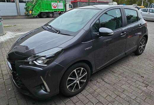 Toyota Yaris Hybrid 1.5 VVT-i Comfort