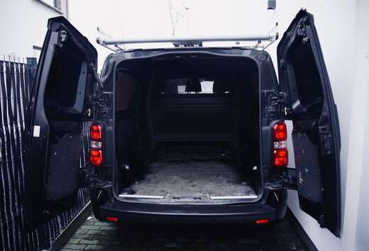 Citroen XL BlueHDi 180 EAT8 Driver