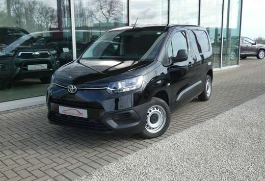 Toyota 1.5D 102pk +Trekhaak +Cargo pack +Schuifdeur