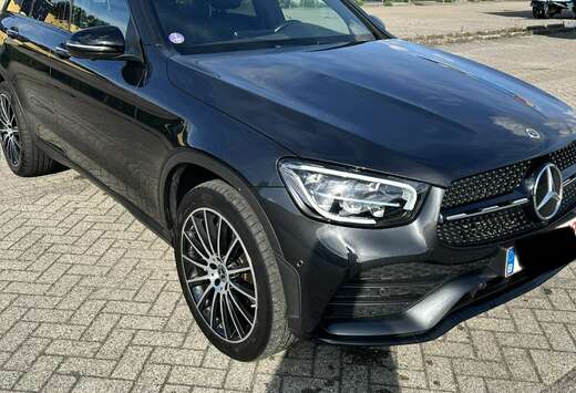 Mercedes-Benz de 4-Matic PHEV Business Solution