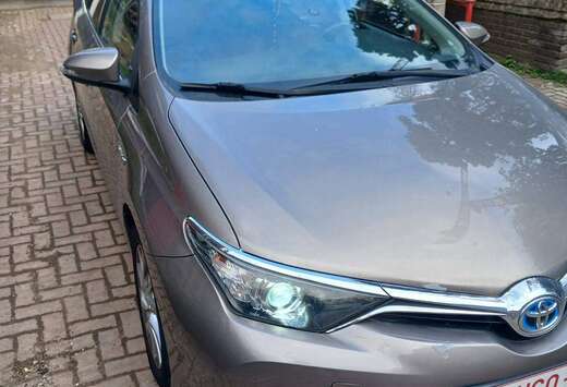 Toyota Auris SW HEV 1.8i HSD Active E-CVT