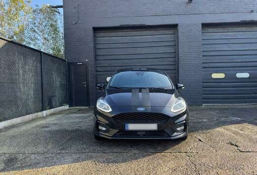 Ford 1.0 EcoBoost ST-Line LICHTE VRACHT CARPLAY LED