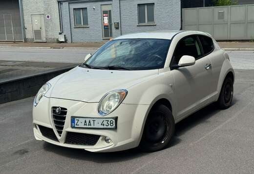 Alfa Romeo 121.000KM//2011//AIRCO