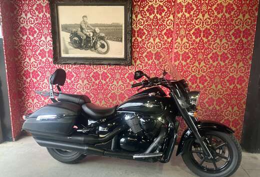 Suzuki intruder 1500 C1500T