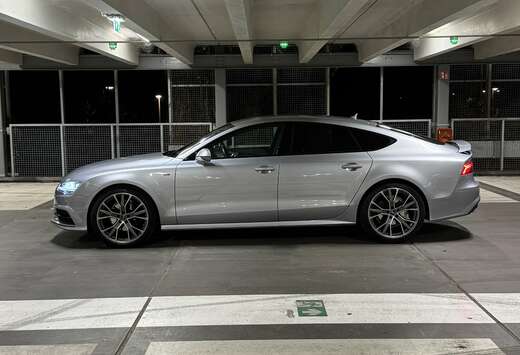 Audi 2017 S line Matrix LED Full Option 96.000km