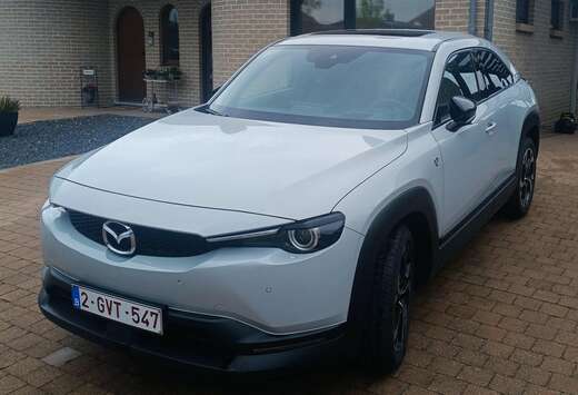 Mazda MX-30 17.8 kWh e-SKYACTIV R-EV Makoto (125kW)