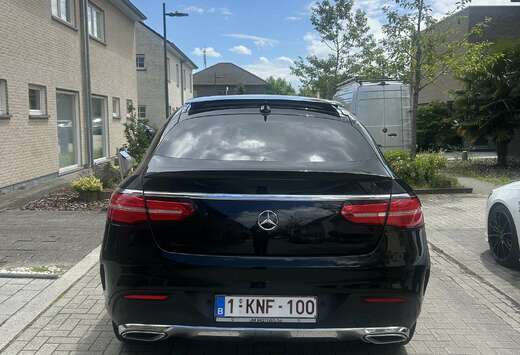 Mercedes-Benz Coupé d 4-Matic AMG-line