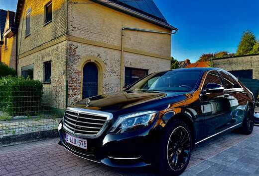 Mercedes-Benz (BlueTEC) d L 4Matic 7G-TRONIC