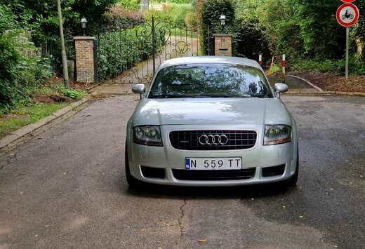 Audi Coupé 3.2i V6 24v Quattro DSG