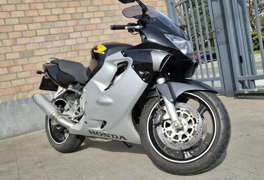 Honda Cantact 0490/186839 Pour Tout Renseignements
