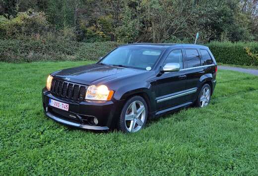 Jeep Grand Cherokee 6.1i V8 Hemi SRT-8