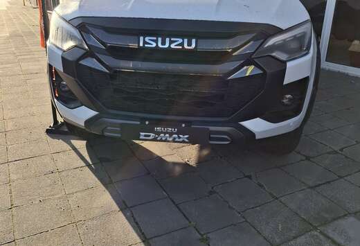 Isuzu 1.9 Turbo D 4WD V-Cross 41240 HTVA