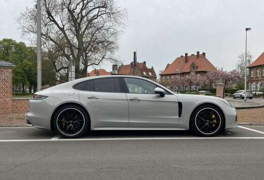 Porsche 4 E-Hybrid Executive