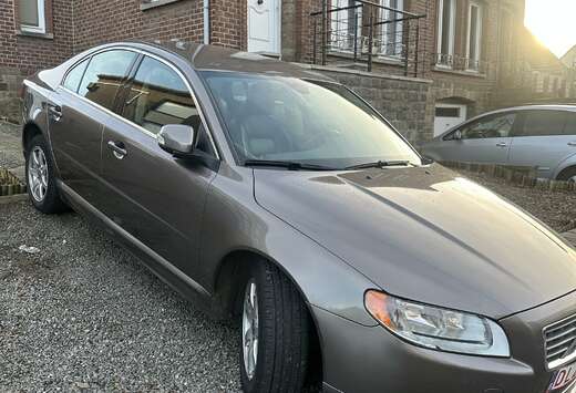 Volvo 2.4 Turbo - D 20v Momentum Geartronic