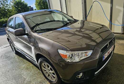 Mitsubishi 1.8 DI-D 2WD Invite