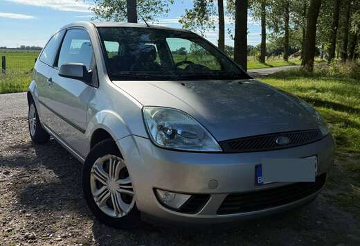 Ford 2005 - 62,296km