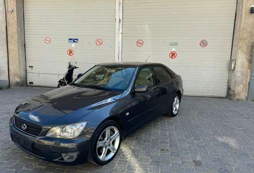 Lexus 2.0i Executive cuir beige grand écran jante