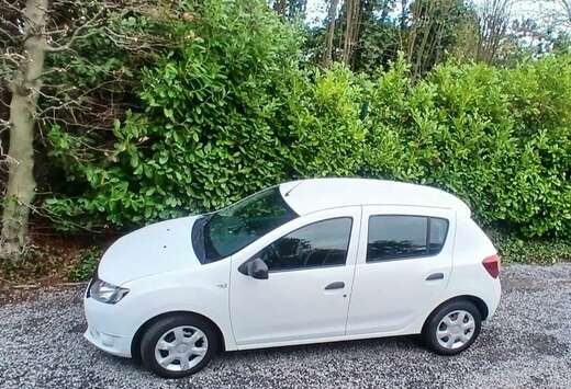 Dacia 1.2i Ambiance GPS GOOGLE PLAY