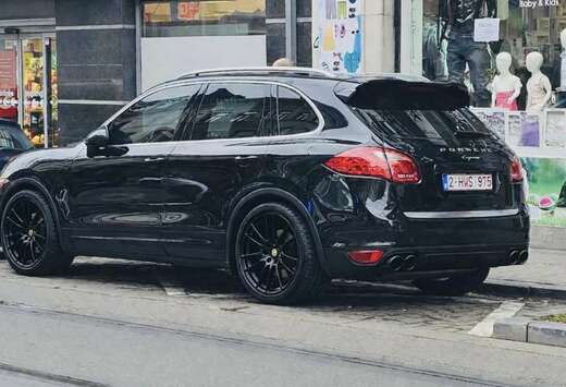 Porsche 3.6i V6 Platinum Edition Tiptronic S