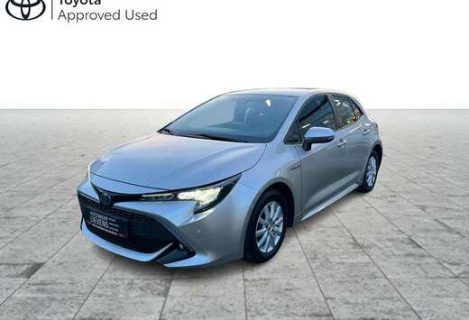 Toyota 1.8 hyb hb dynamic