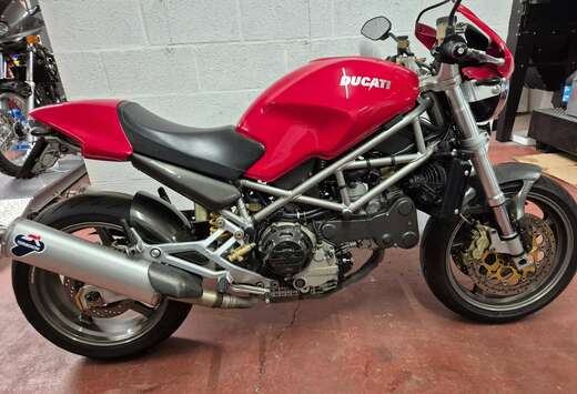 MONSTER S4 916