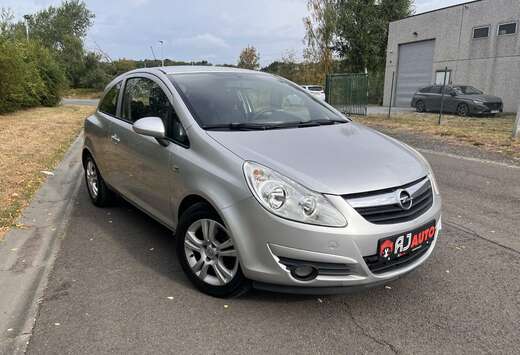 Opel Corsa 1.2i Cosmo