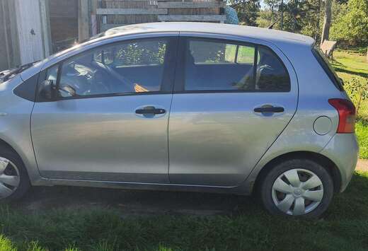 Toyota 1.0i VVT-i Yaris