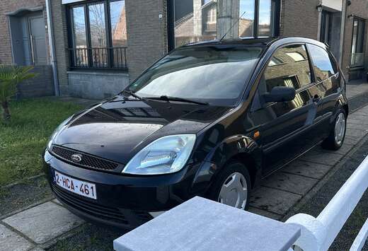 Ford 1.3  105.000km  2004  Manueel