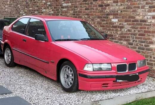 BMW 318ti