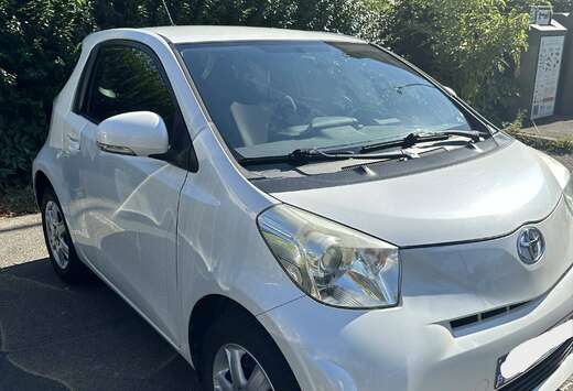 Toyota iQ 1.0 VVT-i de 998 cm³