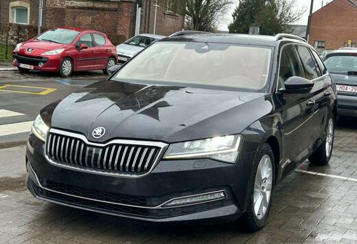 Skoda Superb Combi 1.6 TDi Style DSG FULL OPTIONS TVA