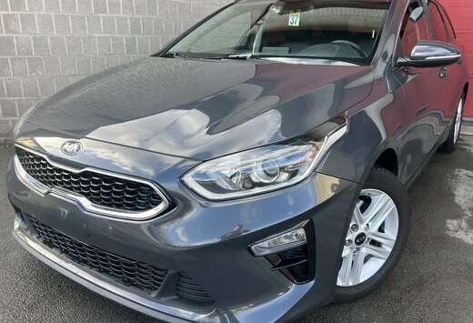 Kia 1.6 CRDi Navi Edition ISG + CAMÉRA + NAVI + CLIM