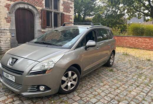 Peugeot 5008 1.6hdi/Boite automatique/7places